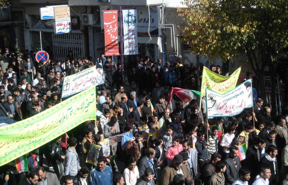 راهپیمایی باشکوه ۱۳ آبان در گلپایگان برگزار شد/گلپایگان یکپارچه فریاد شد: مرگ بر آمریکا