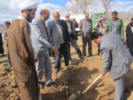 آیین روز درختکاری در شرکت سهامی زراعی گلپایگان برگزار شد