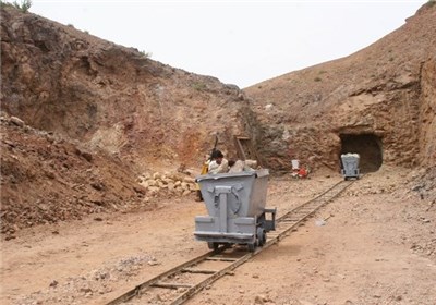 ۱۰۷۹ زن در معادن ایران کار می‌کنند