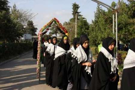 نخستین گروه دانش آموزان گلپایگانی به اردوهای راهیان نور اعزام شدند