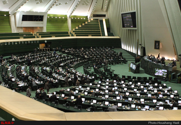 مجلس با اصلاح بخش‌هایی از طرح ممنوعیت بکارگیری بازنشستگان موافقت کرد