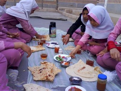 باید‌ها و نبایدهای تغذیه برای دانش‌آموزان در مدرسه