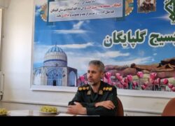 توزیع بسته های فرهنگی و لوازم التحریر بین خانواده های نیازمند